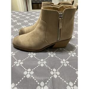 Dr Scholls Ankle Boots Womens 8M Beige Lawless Faux Suede Comfort Insole Western